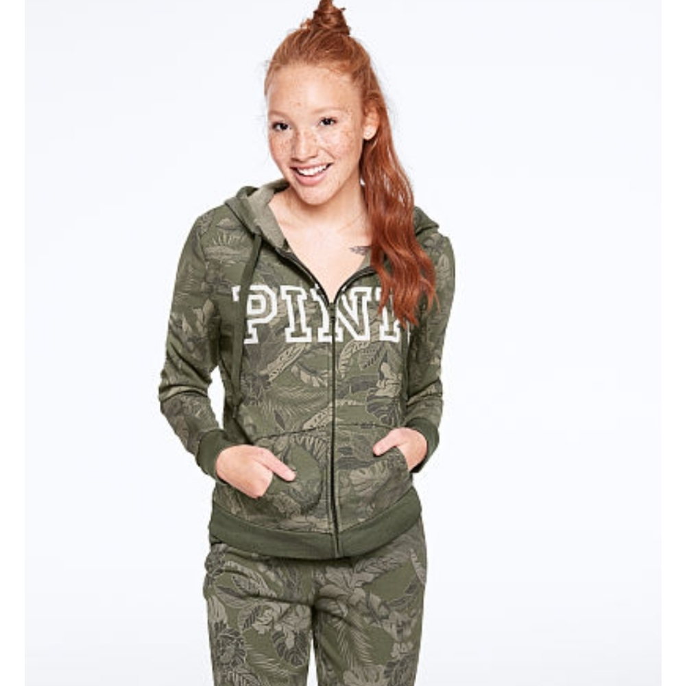 - VS Pink Everyday Lounge Pefect Full Zip up Hoodie
